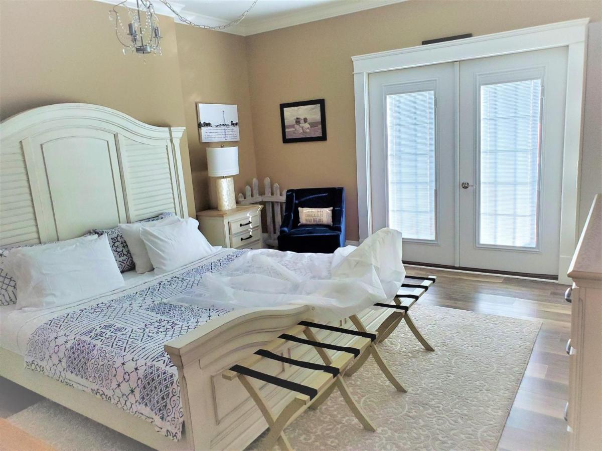 Anchor Inn Boutique Hotel Put-in-Bay Bagian luar foto