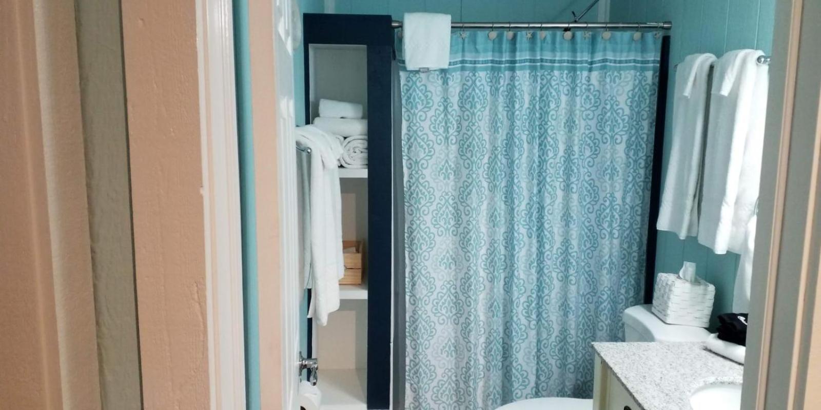 Anchor Inn Boutique Hotel Put-in-Bay Bagian luar foto