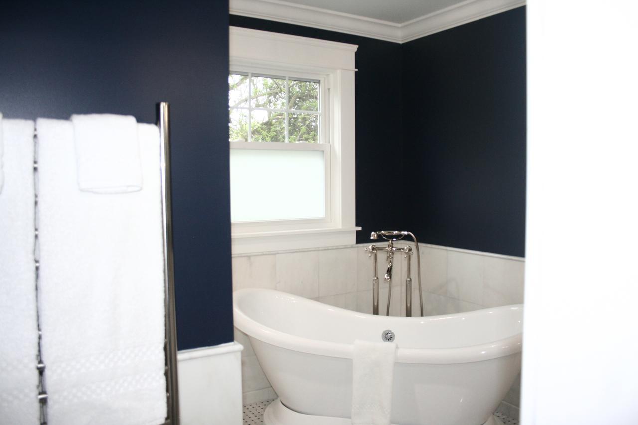 Anchor Inn Boutique Hotel Put-in-Bay Bagian luar foto