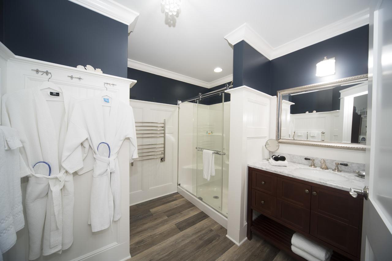 Anchor Inn Boutique Hotel Put-in-Bay Bagian luar foto