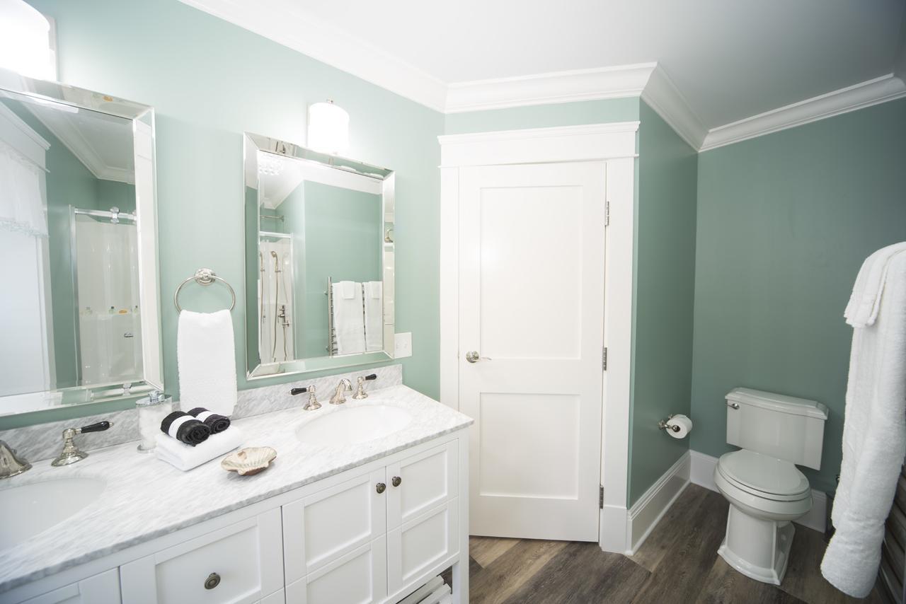 Anchor Inn Boutique Hotel Put-in-Bay Bagian luar foto